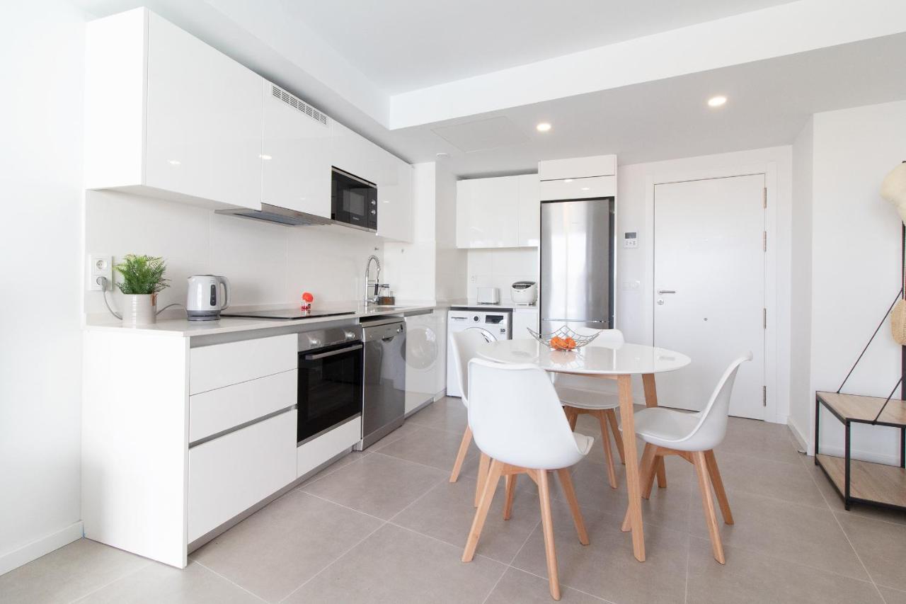 Global Properties, Apartamento Con Terraza Y Vistas A La Piscina En Gran Canet Канет-де-Беренгер Экстерьер фото