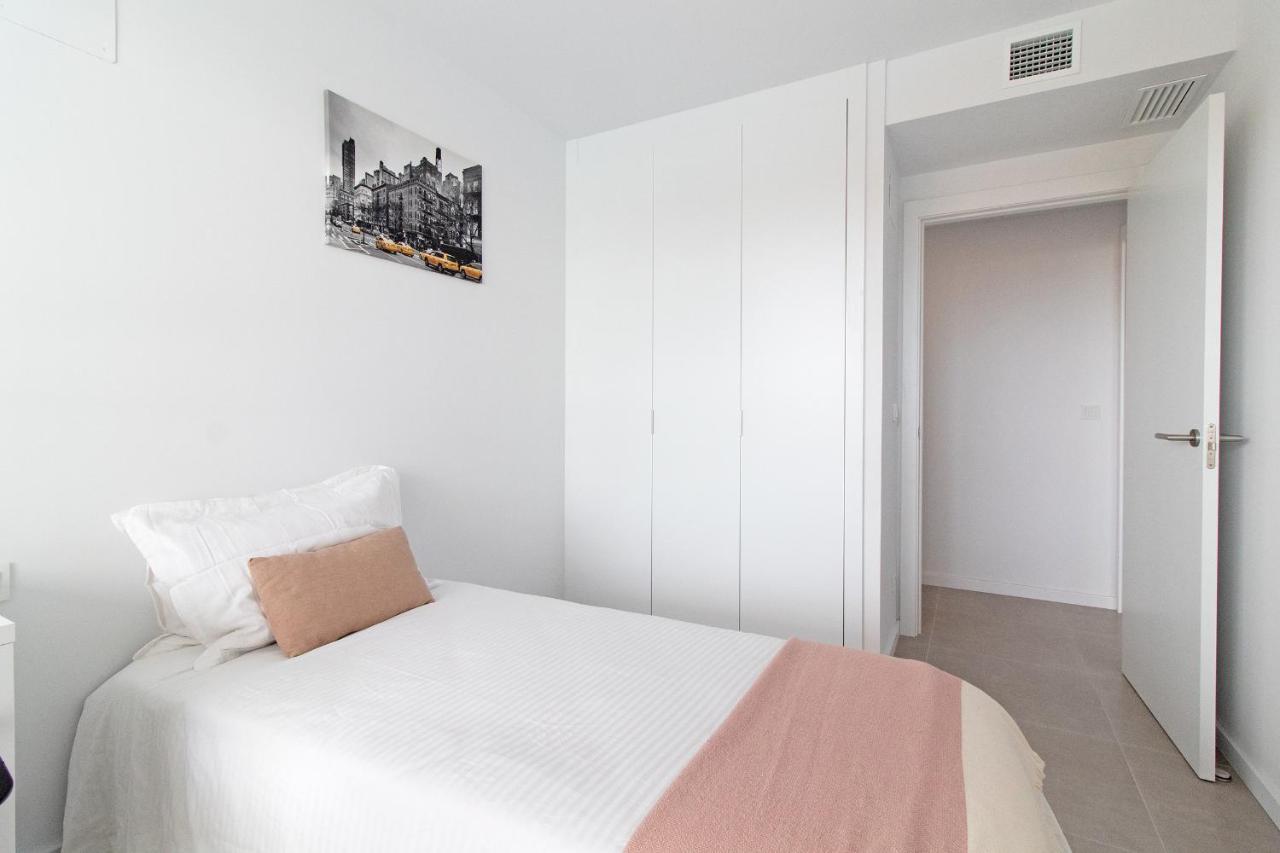 Global Properties, Apartamento Con Terraza Y Vistas A La Piscina En Gran Canet Канет-де-Беренгер Экстерьер фото