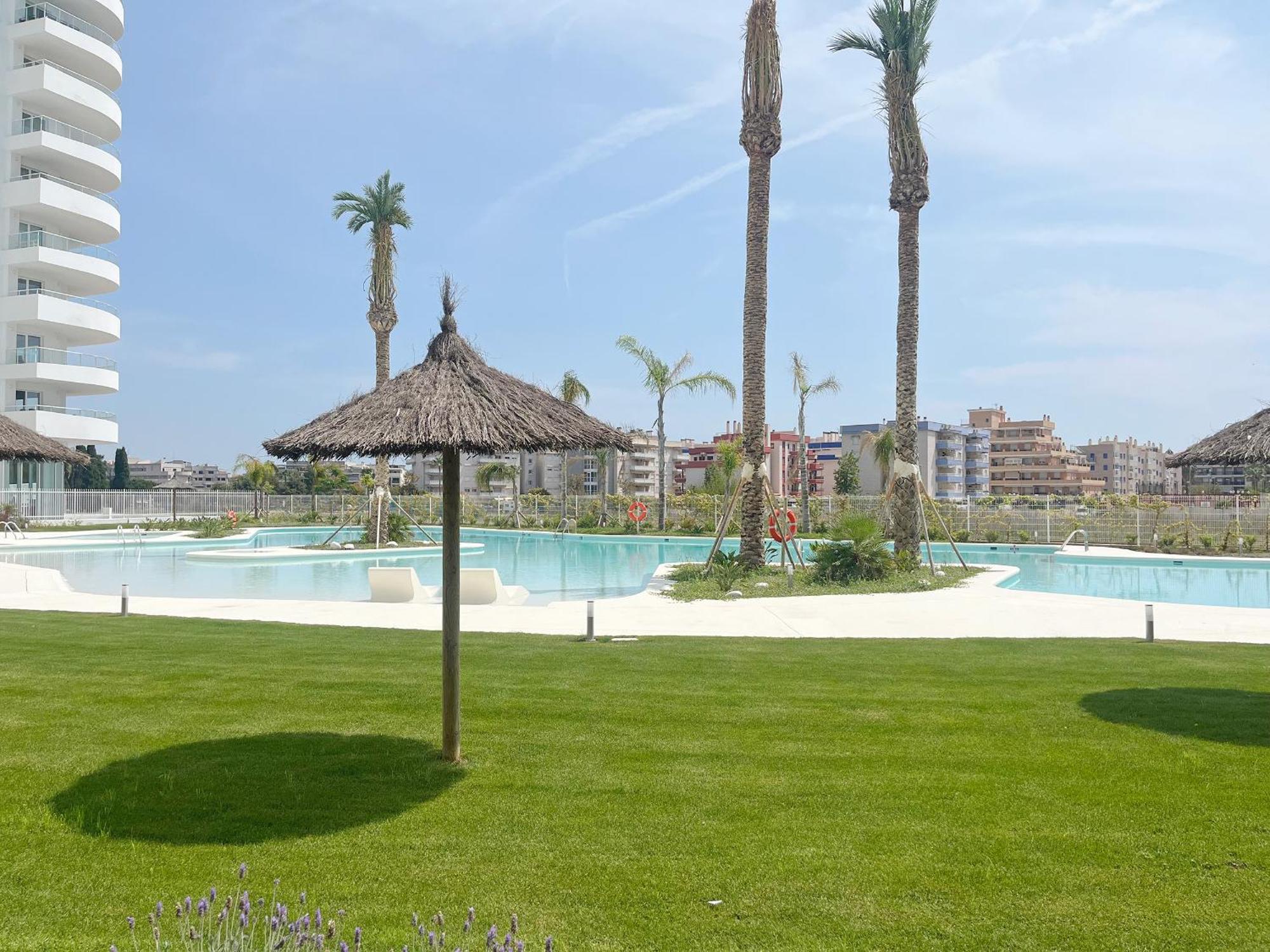 Global Properties, Apartamento Con Terraza Y Vistas A La Piscina En Gran Canet Канет-де-Беренгер Экстерьер фото