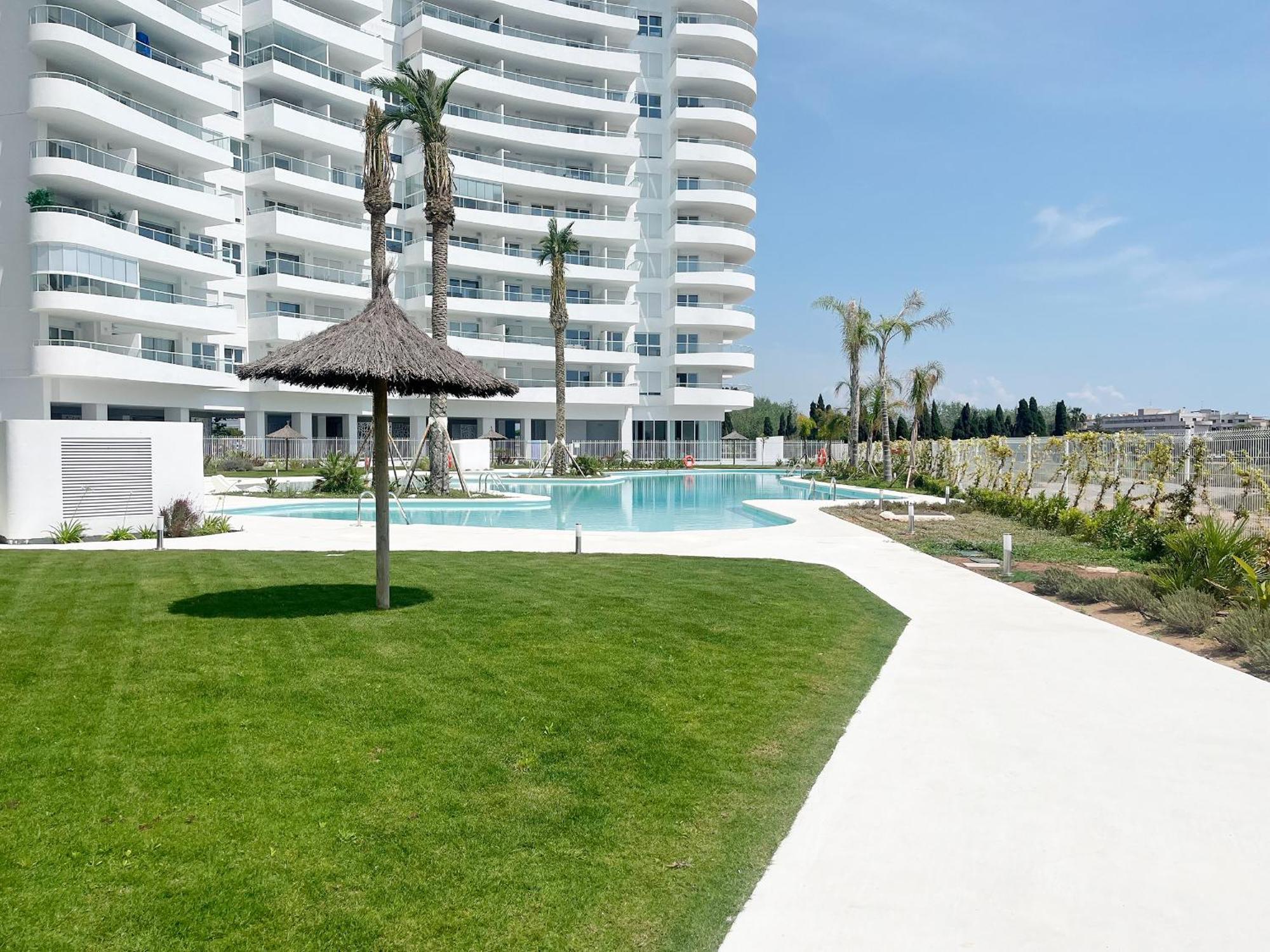 Global Properties, Apartamento Con Terraza Y Vistas A La Piscina En Gran Canet Канет-де-Беренгер Экстерьер фото