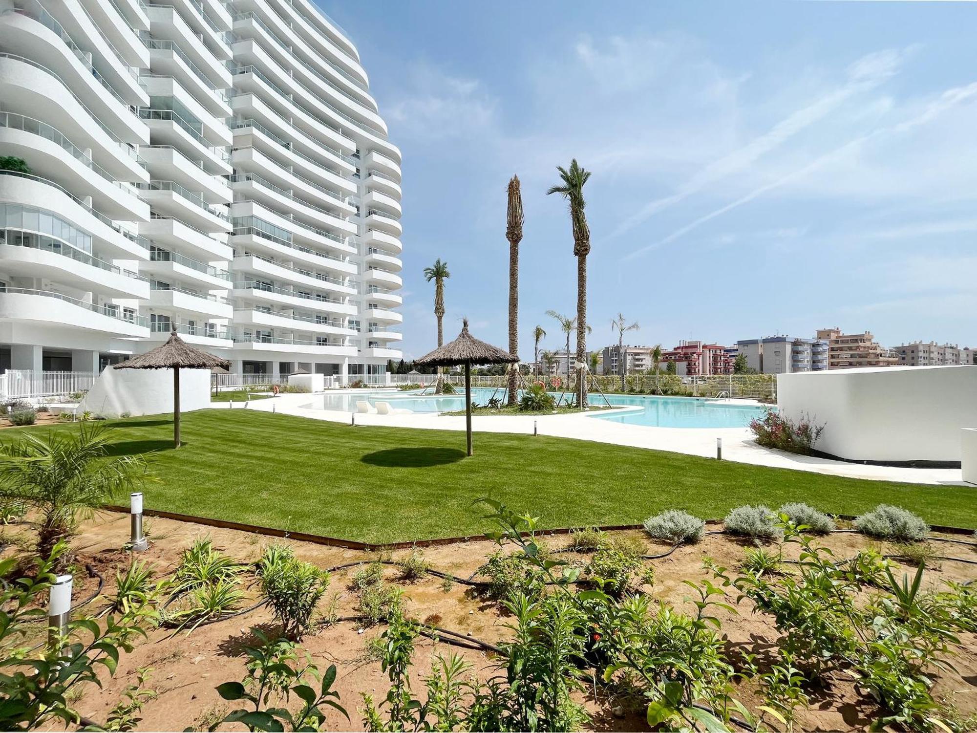Global Properties, Apartamento Con Terraza Y Vistas A La Piscina En Gran Canet Канет-де-Беренгер Экстерьер фото