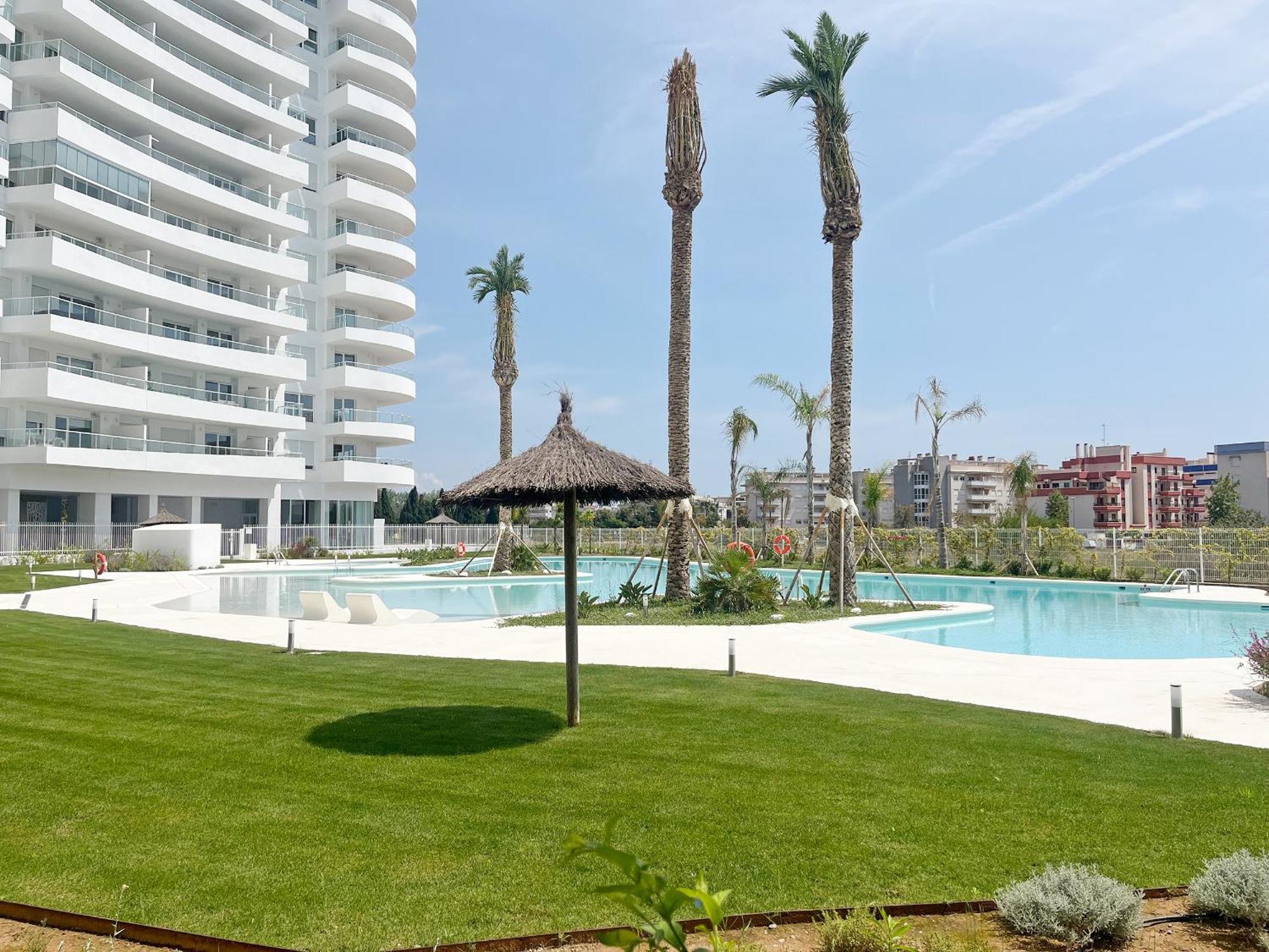 Global Properties, Apartamento Con Terraza Y Vistas A La Piscina En Gran Canet Канет-де-Беренгер Экстерьер фото